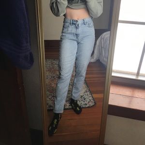 American Eagle Mom Jeans